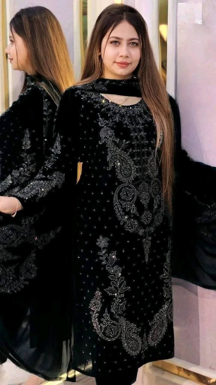 Exclusive 4 Piece Party Collection MB - Image 2