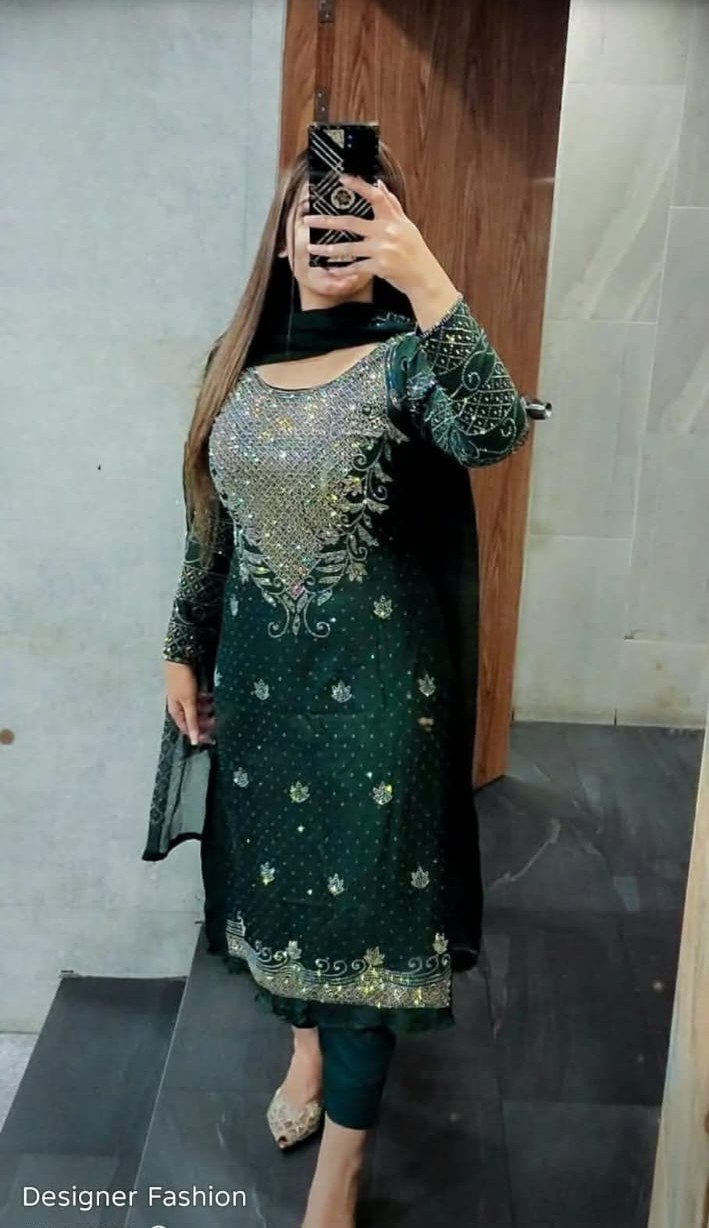 Exclusive 3 Piece Party Collection - Image 2